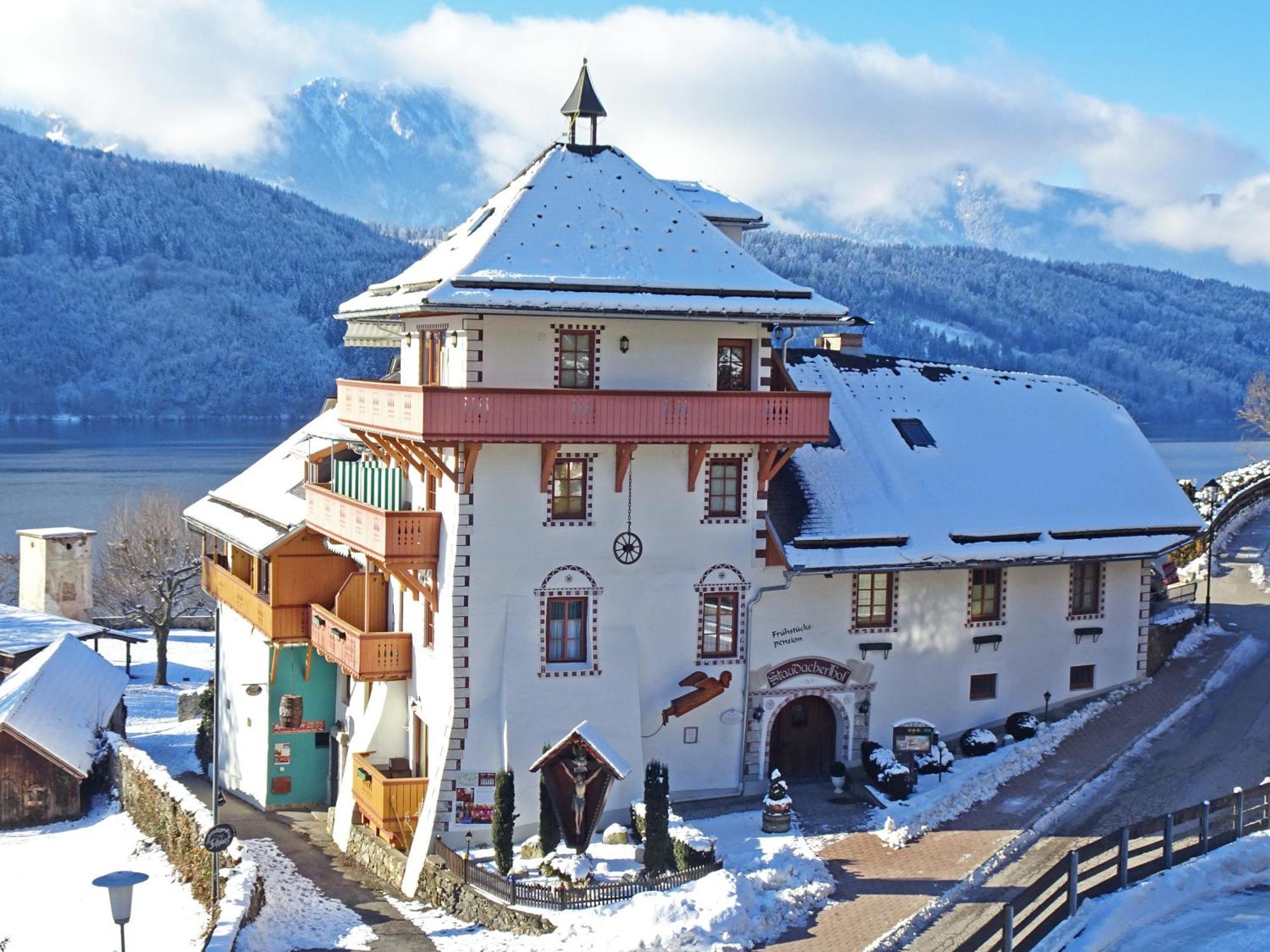 Staudacher Hof-Das Romantische Haus Millstatt Exterior foto